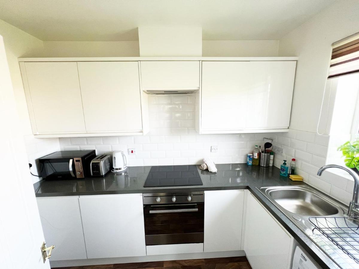 Gracenote Properties Hemel Hempstead - Serviced Apartment With Free Parking Экстерьер фото